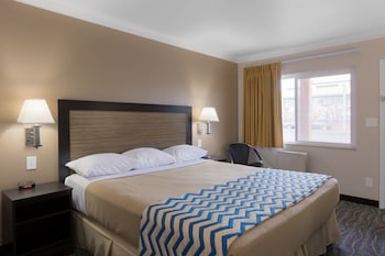 Standard Room, 1 King Bed, Non Smoking