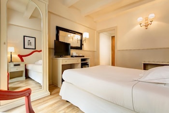 Queen Room