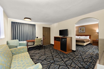Suite, 1 King Bed, Non Smoking, Jetted Tub