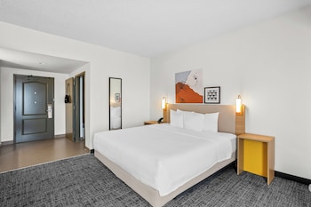 Room, 1 King Bed, Accessible, Bathtub (Mobility)