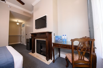 Room, 1 Queen Bed, Accessible, City View