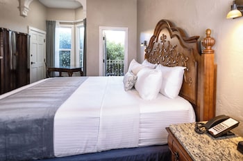 Room, 1 King Bed, Balcony, City View