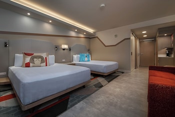 Main Tower - Water View. Florida special accessible room with option for hearing accessibility. 2 qu