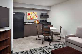 Suite, 1 King Bed, Non Smoking (Living Room;with Sofabed)