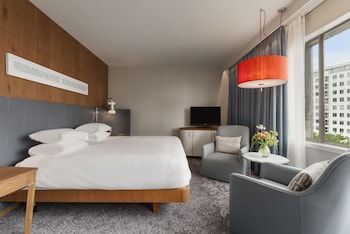 Room, 1 King Bed, Accessible