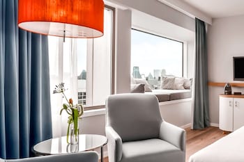 Junior Suite, 1 King Bed