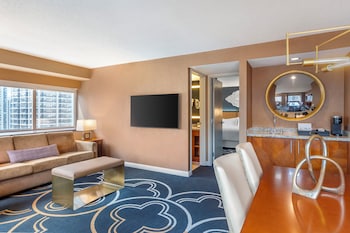 One Bedroom Executive Suite with Sofa Bed