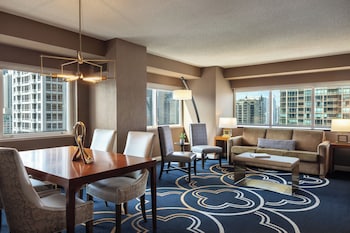 One Bedroom Executive Suite with Sofa Bed