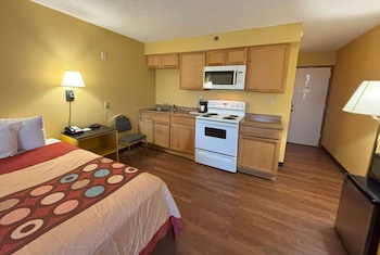 Business Room, 1 King Bed, Non Smoking