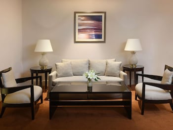 Club Suite, 1 King Bed, Club Lounge Access (Prestige)
