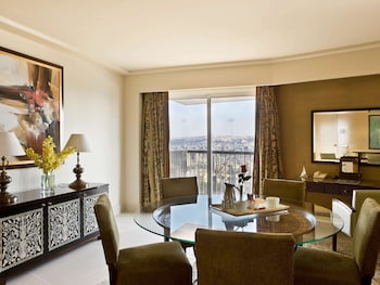 Suite, 1 King Bed, Balcony (Opera - Nile View)