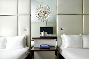 Room, 2 Double Beds (Swim Up)
