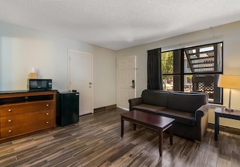 Suite, Multiple Beds, Non Smoking