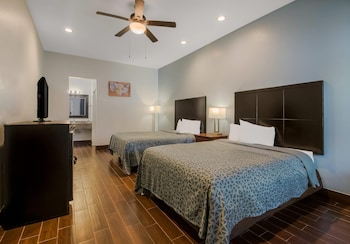 Room, 2 Queen Beds, Accessible, Non Smoking