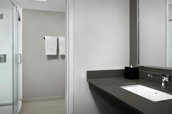 Room, 1 King Bed with Sofa bed, Balcony (Hearing Accessible)