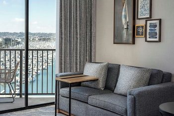 Premium Room, 1 King Bed, (Marina Tower Newly Renovated)