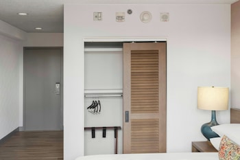Premium Room, 2 Queen Beds, (Lanai Tower Newly Renovated)