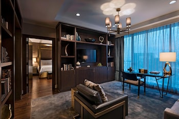 Presidential Suite, 1 King Bed with Sofa bed