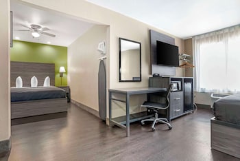 Comfort Room, 2 Queen Beds, Non Smoking
