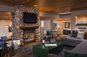 Penthouse Suite