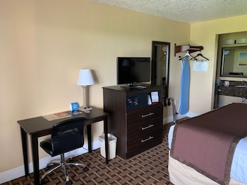 Standard Room, 1 King Bed, Smoking