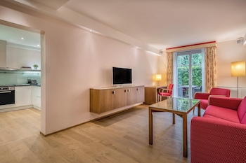 Studio Suite, 1 Bedroom, Park View