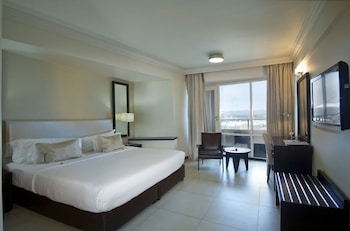 Deluxe King Room – Sea Facing
