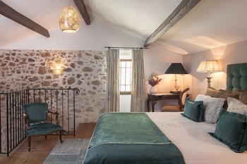 Elegance Room