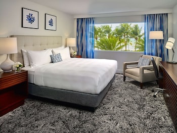 Deluxe Room, 1 King Bed, Ocean View (Deluxe Ocean King)