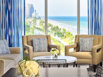 Suite, 1 King Bed with Sofa bed, Ocean View (Master Suite - King - Ocean View)