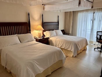 Standard Room, 2 Double Beds