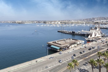 Suite, 1 King Bed, Non Smoking, Bay View (Point Loma)
