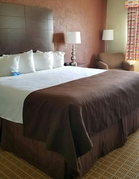 Standard Room, 1 King Bed