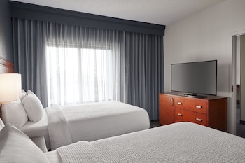 Suite, 1 Bedroom with 2 Double Beds and a Pull Out Sofa Sleeper