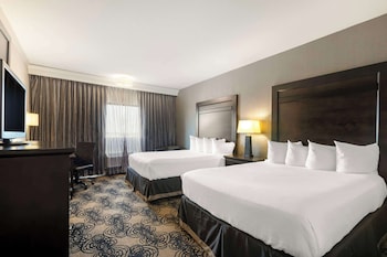 Standard Room, 2 Queen Beds, Non Smoking, Microwave