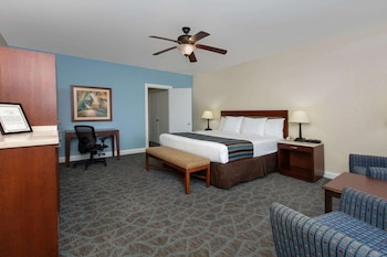 Deluxe Room, 1 King Bed, Non Smoking (First Floor)