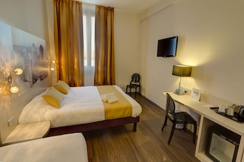 Superior Triple Room