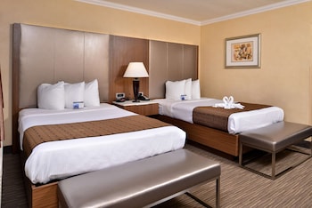Deluxe Room, 2 Double Beds, Non Smoking, Microwave