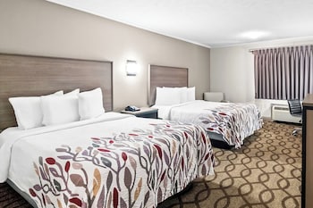 Deluxe Room, 2 Queen Beds, Smoking