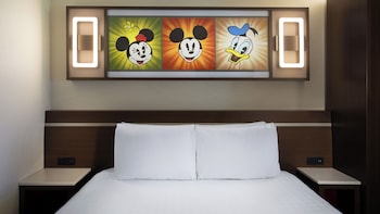 Standard Room. Hearing accessible - visual alarms and notifications. 1 queen bed and 1 queen sleeper