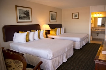 Room, 2 Queen Beds, Non Smoking