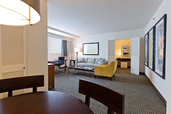 Deluxe Suite, Accessible