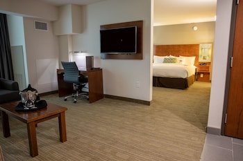 Suite, 3 Bedrooms