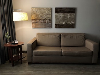 Suite, 3 Bedrooms