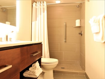 Room, 1 King Bed, Accessible