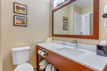Standard Room, 2 Queen Beds, Non Smoking