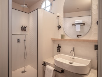 Executive Triple Room (Twin)