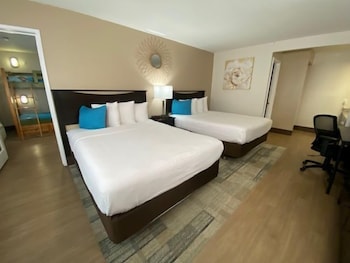 Family Suite, 2 Bedrooms, Private Bathroom