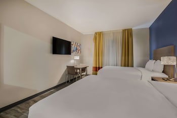 Suite, Multiple Beds, Non Smoking (Efficiency)