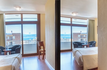 Family Room, Sea View
